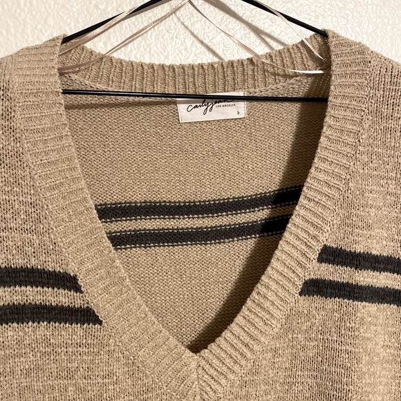 Carly Jean Los Angeles “Rhea” Sweater - Picture 2 of 5